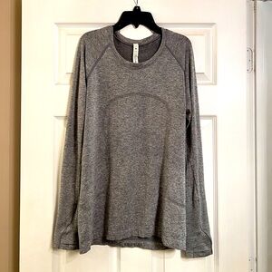 Lulu Swiftly Tech long sleeve light gray